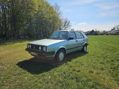 Second-hand VW Golf II 69 CP (50 kW) 1990 Hatchback