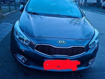 Gebraucht Kia Ceed Sportswagon Spirit 128 PS (94 kW) 2014 Grau Kombi