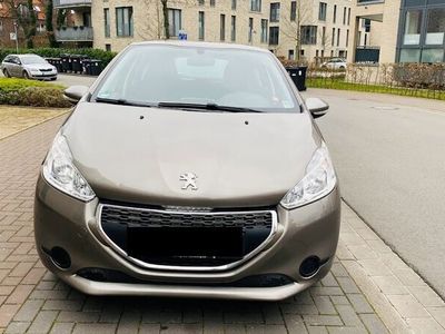 gebraucht Peugeot 208 Benzin TÜV bis 07.2025, Scheckheft gepflegt