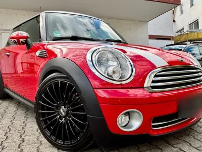 Gebraucht Mini Cooper Pepper 122 PS (89 kW) 2010 Schwarz Kleinwagen