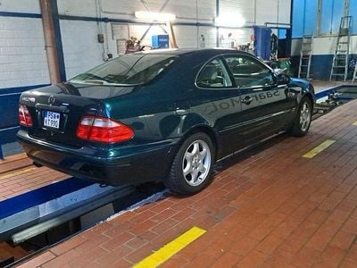 Gebraucht Mercedes CLK320 Elegance 218 PS (160 kW) 1998 Grün Coupé