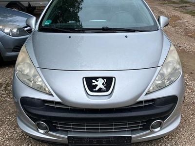 Gebraucht Peugeot 207 CC 120 PS (88 kW) 2008 Silber Cabrio