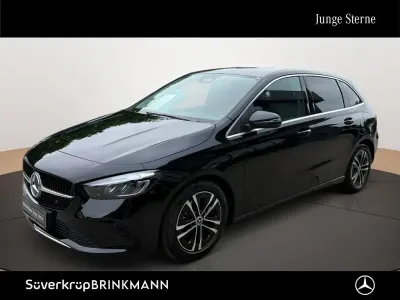 Neu Mercedes B200 Progressive 163 PS (119 kW) 2025 Schwarz Kleinwagen