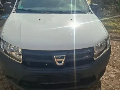 Gebraucht Dacia Sandero Essentiel 75 PS (55 kW) 2013 Weiß Limousine
