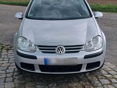Gebraucht VW Golf IV 116 PS (85 kW) 2004 Silber Kleinwagen
