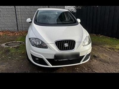 Begagnad Seat Altea 125 HK (91 kW) 2009 Vit Sedan