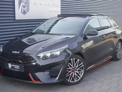 Gebraucht Kia ProCeed GT GT 204 PS (150 kW) 2024 (1k) zilinaschwarz met. Kleinwagen