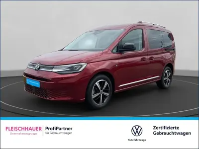 Neu VW Caddy Style 122 PS (89 kW) 2025 Rot Van / Kleinbus