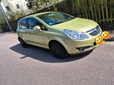 Używany Opel Corsa 90 KM (66 kW) 2007 Zielony Hatchback