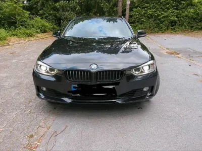 Gebraucht BMW 320 Sport Line 184 PS (135 kW) 2014 Schwarz Kombi