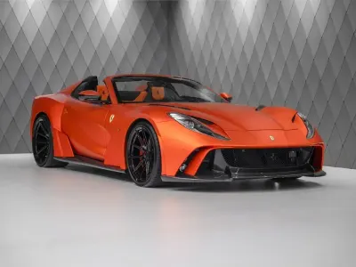 Gebraucht Ferrari 812 795 PS (584 kW) 2021 Orange Cabrio