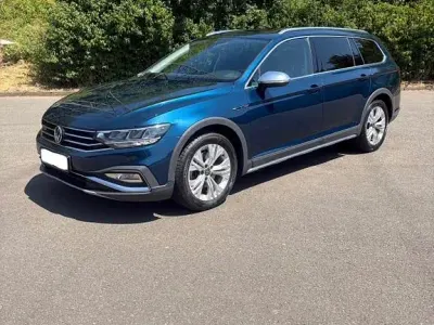 Gebraucht VW Passat Alltrack 200 PS (147 kW) 2020 Blau Kombi