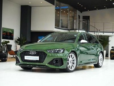 Second-hand Audi RS4 Exclusive 450 CP (330 kW) 2023 Verde Break