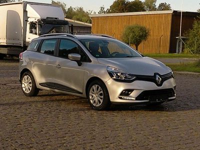 Grau Gebraucht 2016 Renault Clio GrandTour Expression Kombi | 6.690 €