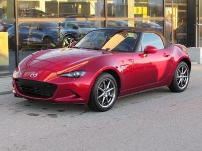 Gebraucht Mazda MX5 Exclusive-Line 132 PS (97 kW) 2024 Soul red crystal (rot) Cabrio