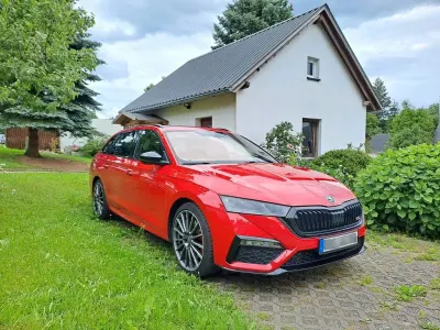 Gebraucht Skoda Octavia First Edition 245 PS (180 kW) 2020 Rot Kombi