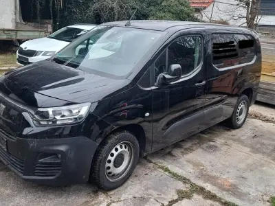 Gebraucht Fiat Doblò 102 PS (75 kW) 2023 Schwarz Van / Kleinbus