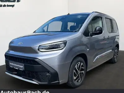 Gebraucht Toyota Proace Verso City 131 PS (96 kW) 2024 Silber Kombi