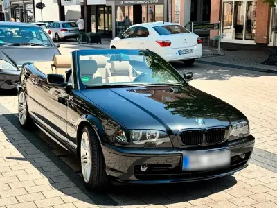 Gebraucht BMW 320 Cabriolet 170 PS (125 kW) 2002 Schwarz Cabrio