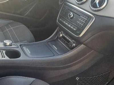 Gebraucht Mercedes CLA200 Urban 156 PS (114 kW) 2015 Silber Coupé
