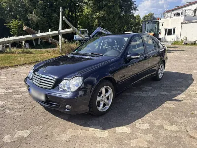 Gebraucht Mercedes C180 Classic 143 PS (105 kW) 2005 Blau Limousine