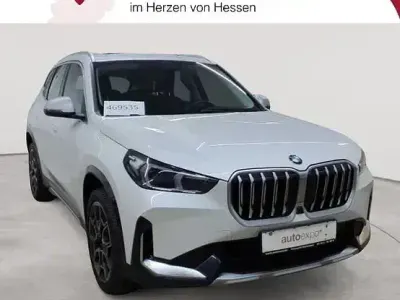 Gebraucht BMW X1 xLine 204 PS (150 kW) 2023 Mineralweiß metallic SUV