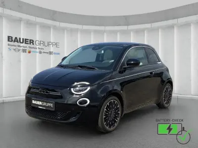 Gebraucht Fiat 500e La Prima 86 kW (118 PS) 2023 Onyx schwarz) (schwarz Kleinwagen