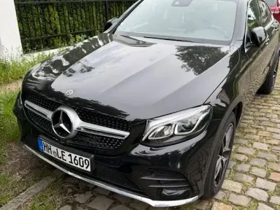 Gebraucht Mercedes GLC250 AMG 204 PS (150 kW) 2019 Schwarz Coupé