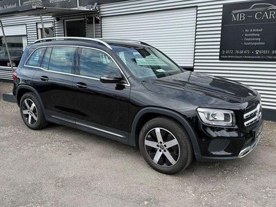 Mercedes GLB220