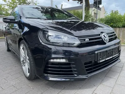Gebraucht VW Golf VI R 271 PS (199 kW) 2011 Schwarz Kleinwagen