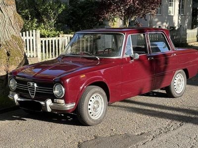 Second-hand Alfa Romeo Giulia 1300 Ti 82 CP (60 kW) 1970 Andere farben Berlinǎ
