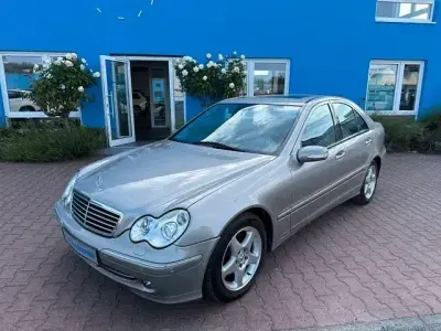 Gebraucht Mercedes C200 163 PS (119 kW) 2002 Silber Limousine
