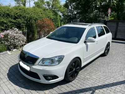 Gebraucht Skoda Octavia RS 170 PS (125 kW) 2011 Weiß Kombi