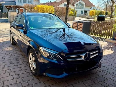 Second-hand Mercedes C220 170 CP (125 kW) 2015 Albastru Break