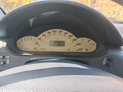 Gebraucht Mercedes A140 Avantgarde 82 PS (60 kW) 2001 Schwarz Kleinwagen