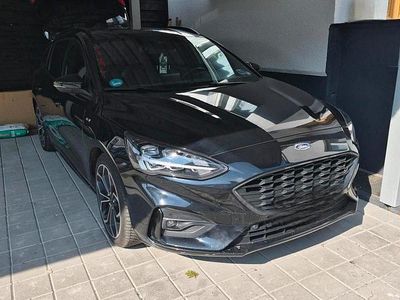 Gebraucht Ford Focus ST-Line 155 PS (114 kW) 2020 Schwarz Kombi
