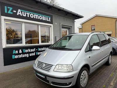 Reflexsilber metallic Gebraucht 2009 VW Sharan Trendline Van / Kleinbus | 6.990 € (Teuer)
