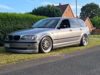 Gebraucht BMW 330 Shadowline 204 PS (150 kW) 2003 Grau Kombi