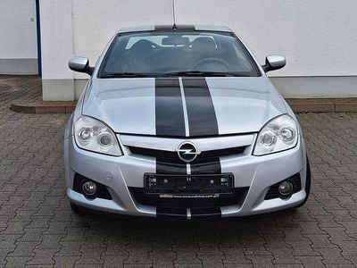 Gebraucht Opel Tigra Basis 90 PS (66 kW) 2006 Silber Cabrio