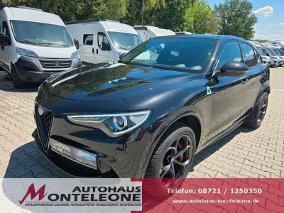 Gebraucht Alfa Romeo Stelvio Quadrifoglio 510 PS (375 kW) 2021 Colore esterno nero vulcano... SUV