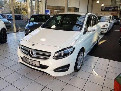 Gebraucht Mercedes B200 Urban 156 PS (114 kW) 2017 Weiß Van / Kleinbus