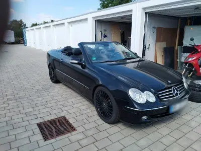 Gebraucht Mercedes CLK200 Avantgarde 163 PS (119 kW) 2003 Schwarz Cabrio