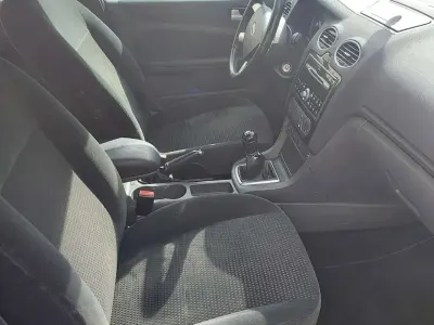 Gebraucht Ford Focus Trend 116 PS (85 kW) 2005 Limousine