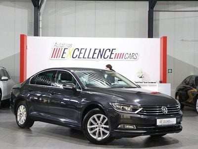 Gebraucht VW Passat Comfortline 150 PS (110 kW) 2018 Mangangrau Limousine