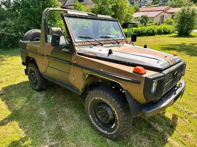 Używany Mercedes G240 72 KM (52 kW) 1988 Zielony SUV