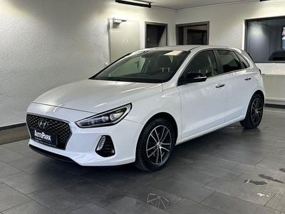 Gebraucht Hyundai i30 110 PS (80 kW) 2017 Weiß Kleinwagen