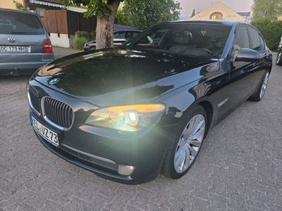 BMW 750