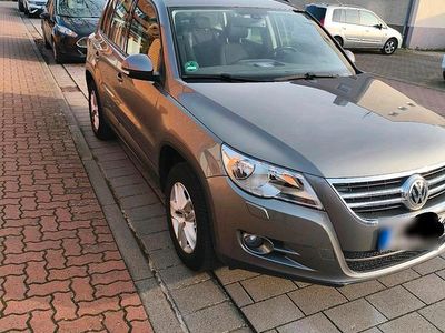 Gebraucht VW Tiguan Team 150 PS (110 kW) 2010 Grau SUV