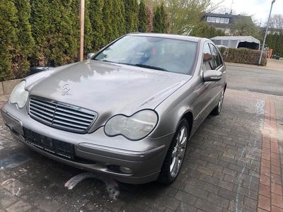 Mercedes C240