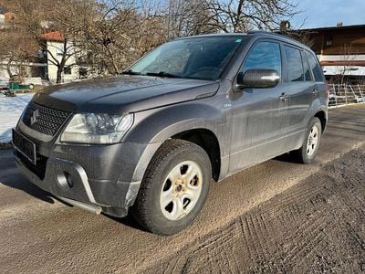 Gebraucht Suzuki Grand Vitara 129 PS (94 kW) 2011 Grau SUV